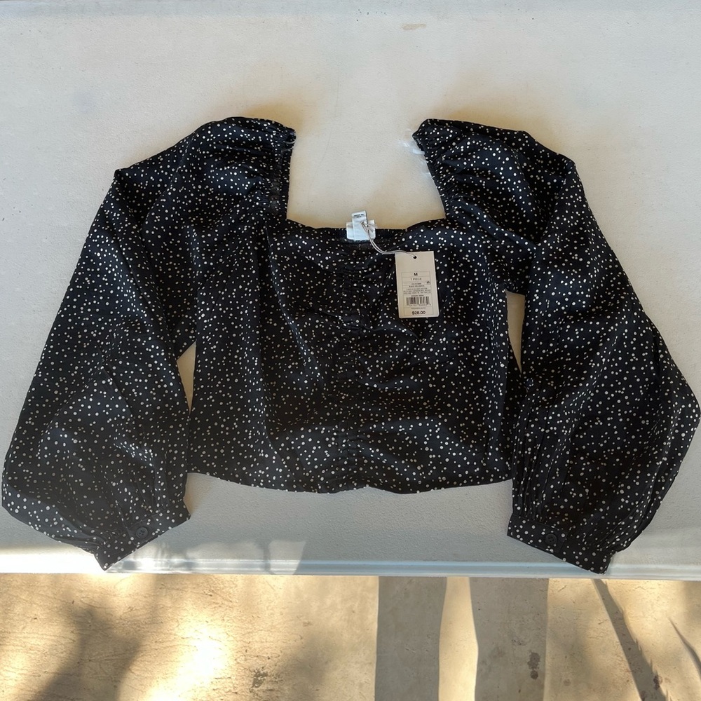 NWT Women's Cropped Black Blouse, Size M